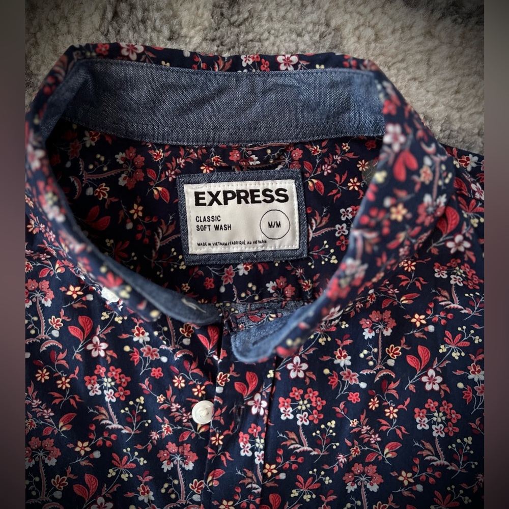 Men’s express button down, floral pattern